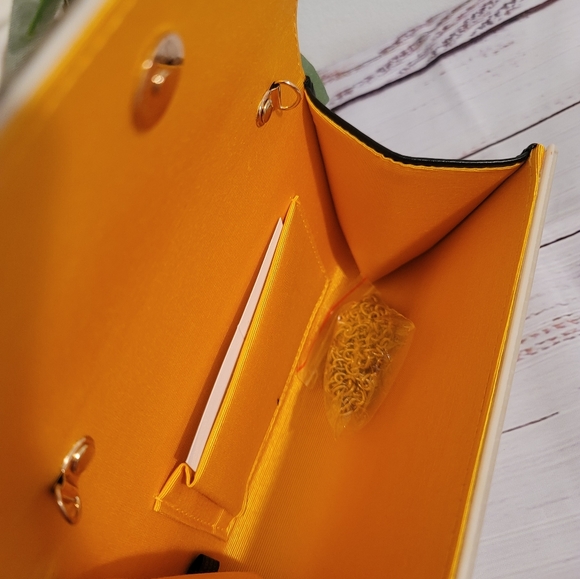 Crystal Embellished Party Clutch KURT GEIGER LONDON - Picture 9 of 13